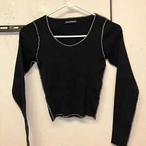 Brandy Melville long sleeve crop top (Black fabric with white stitching)